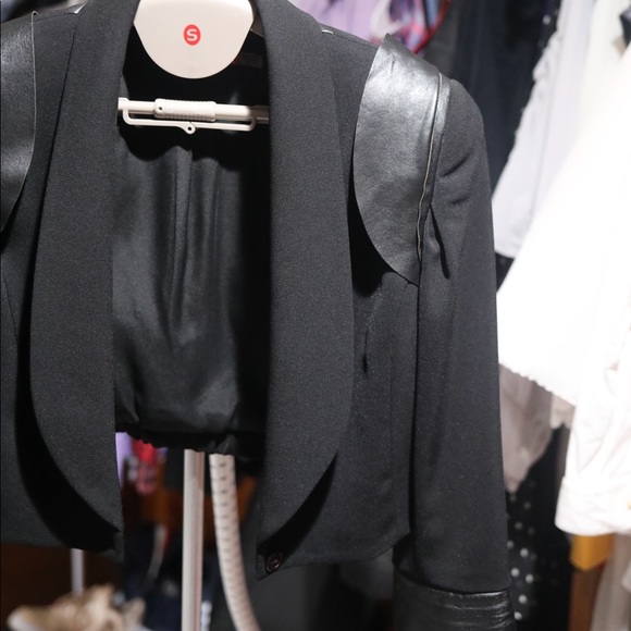 Alice and Olivia silk cropper blazer - Picture 5 of 6